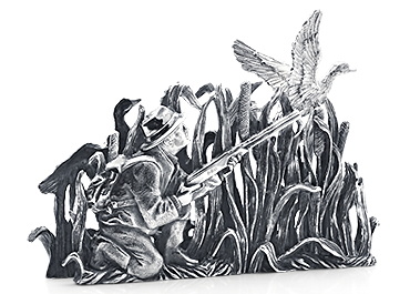 Серебряная подставка для визиток «На охоте»