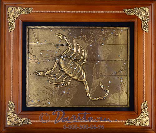 Деревянная ключница «Скорпион»