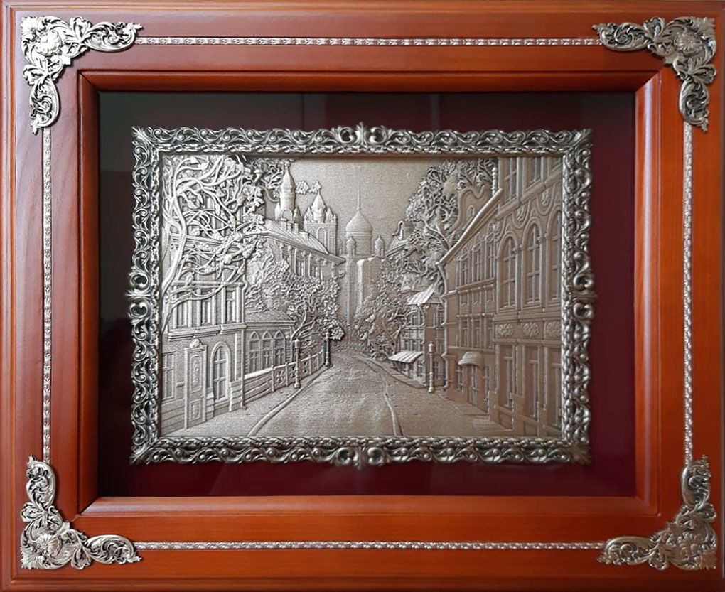 Деревянная ключница «Улочки»