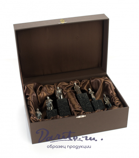 Книжные упоры «Полководцы»