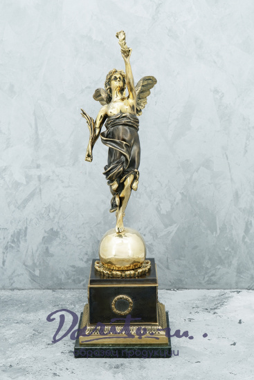 Скульптура из бронзы «Ангел восхваляющий»