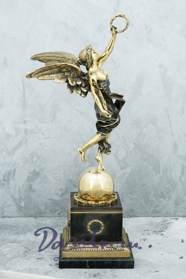 Скульптура из бронзы «Ангел восхваляющий»