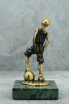 Скульптура из бронзы «Футболист»