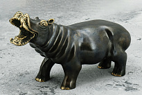 Скульптура из бронзы «Бегемот»