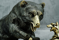 Скульптурная композиция из бронзы «Охота на медведя»