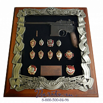 Деревянная ключница «Маузер со знаками ФСБ»