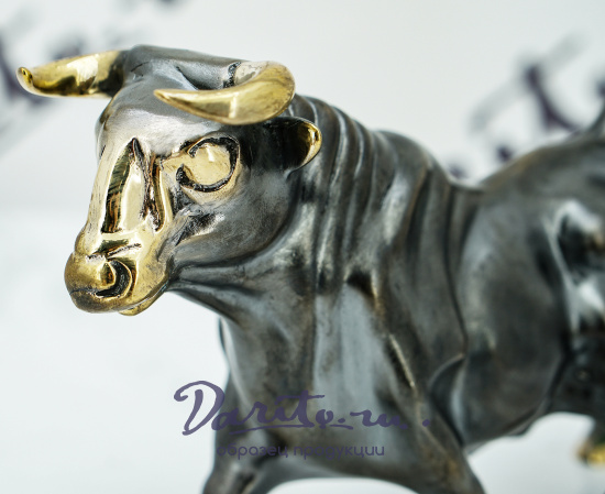 Скульптура из бронзы «Бык»