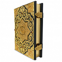 Коран с филигранью (золото) с гранатами и гидротермальными изумрудами