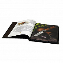 Ножи мира. Лучший иллюстрированный гид. Подарочная книга в кожаном переплете.