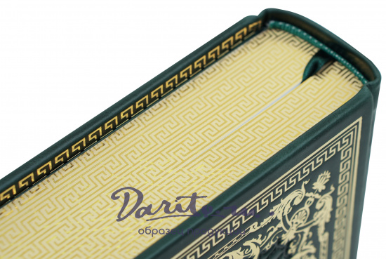 Книга в подарок «Дама с камелиями»