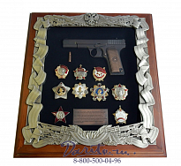 Деревянная ключница «Пистолет ТТ с наградами СССР»