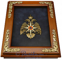 Деревянная ключница «Эмблема МЧС России»