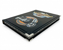 Харли Дэвидсон. Легенда жива подарочная книга.