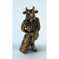 Статуэтка из латуни «Бык-тореадор»