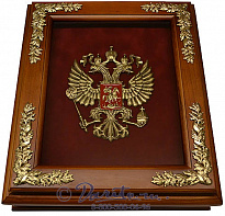 Деревянная ключница с Гербом России