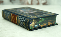 Книга подарочная Уильяма Шекспира «Комедии»